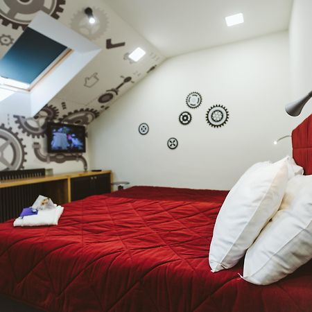 Lol Et Lola Hotel Cluj-Napoca Exterior photo